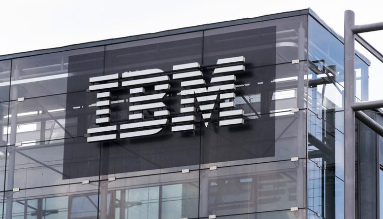 IBM üç aylık bilançosunu açıkladı