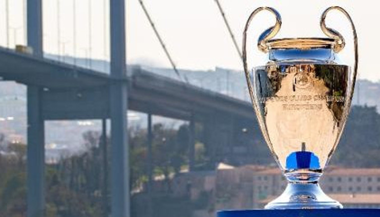 Kupa İstanbul'a geldi sahibini bekliyor