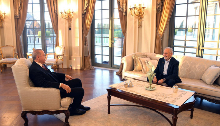 Erdoğan ile iftar Milli Görüş’teki krizi alevlendirdi. Oğuzhan Asiltürk’ün talimatıyla Milli Gazete hangi ismi kovdu