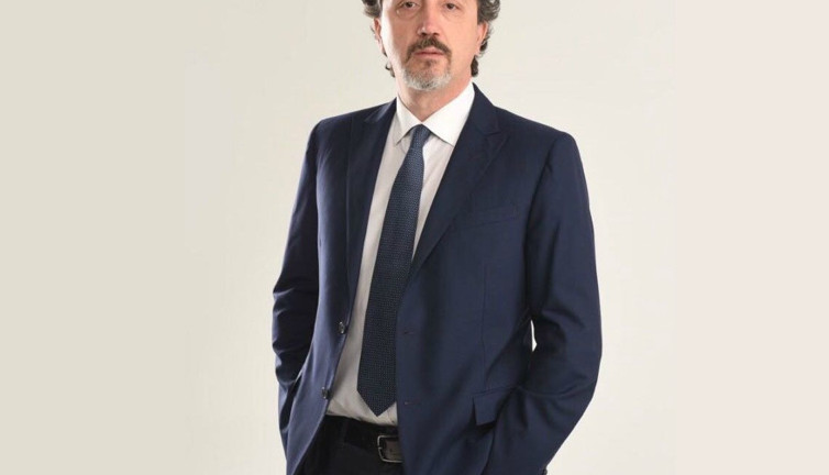 Kanal D Haber Genel Yayın Yönetmeni görevden alındı. Gerekçesi: İYİ Parti ve CHP haberleri verdiği için