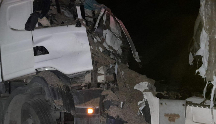 TIR ile beton mikseri kafa kafaya çarpıştı: 2 ölü