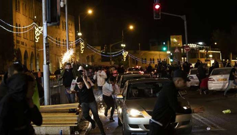 İsrail polisi yine Filistinlilere saldırdı