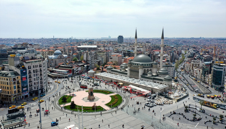 Taksim Camii’nde sona gelindi