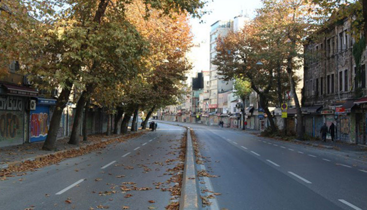 Tam kapanmada şehirler arası seyahatin nasıl olacağı belli oldu. Zorunlu sayılacak durumlar açıklandı