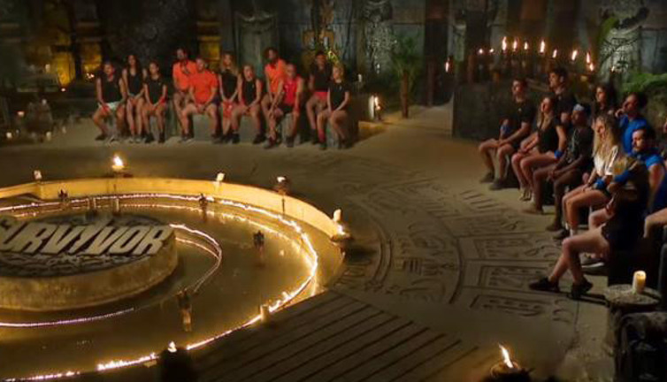 Survivor yarışmacıları sessizliğe büründü. Acun Ilıcalı SMS birincisini ve elenen ismi açıkladı
