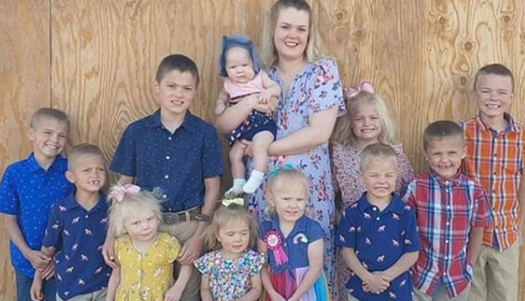 36 yaşında 11 çocuk doğurdu. Marketçilerin en çok sevdiği aile