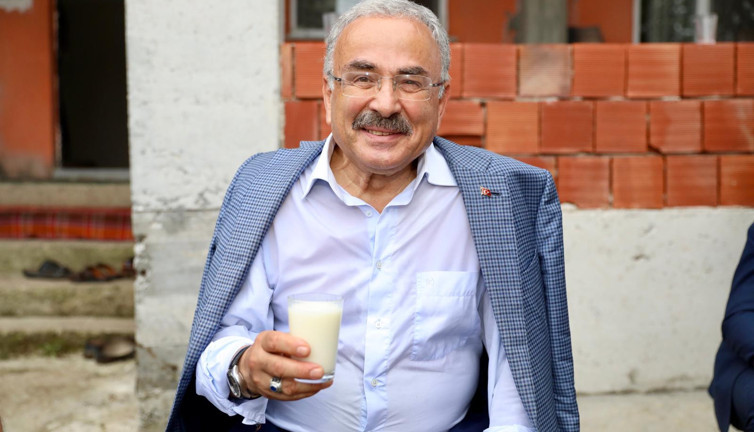 AKP’li belediye başkanı o şirketin başına geçti