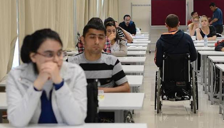 Engelli öğretmenler seslerine ses olunsun istiyor