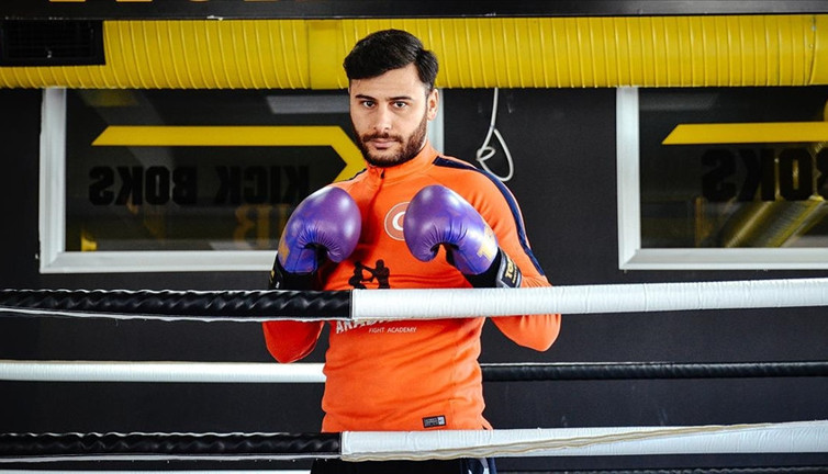 Koronayı yenen milli sporcu İzzet Arabacı anlattı: Ringe çıkıp nakavt olmaya benziyor