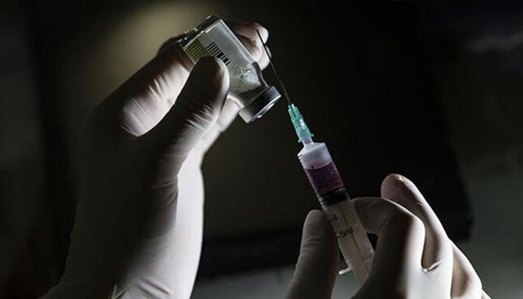 Salgını fırsata çevirdiler. Parayı verene tam pansiyon aşı hizmeti