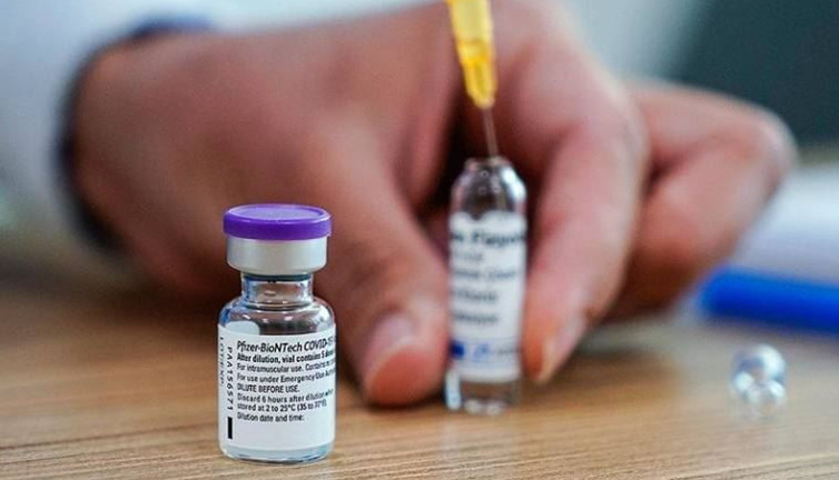 Avrupa İlaç Ajansı'ndan 12-15 yaş grubuna aşı onayı