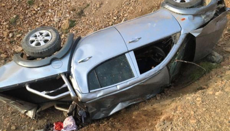 Sivas'ta pikap devrildi: 2 ölü, 4 yaralı