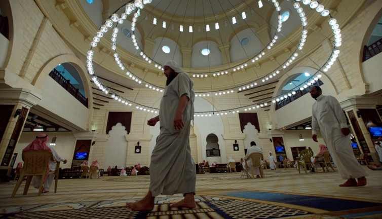 Suudi Arabistan'da ezanın sesi kısıldı