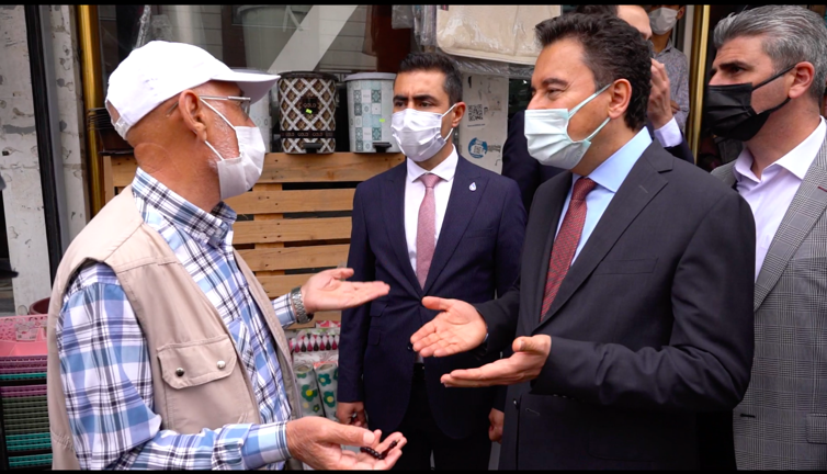 Babacan esnaf ziyaretinde ''75 yaşındayım böyle bir dönem görmedim'' sözleriyle karşılandı