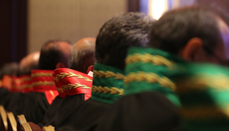 Mafya ile dans eden siyasilere soruşturma bile açılmıyor diyen hakim açığa alındı