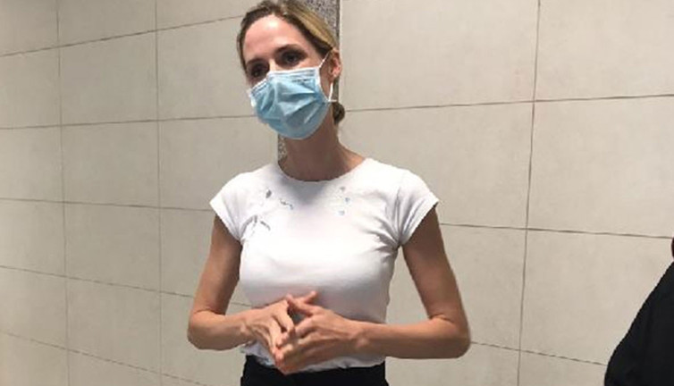 Wilma Elles dolandırıcılık suçundan hakim karşısında