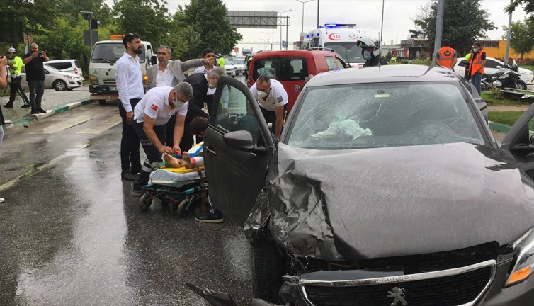 Gelecek Partisi konvoyunda kaza