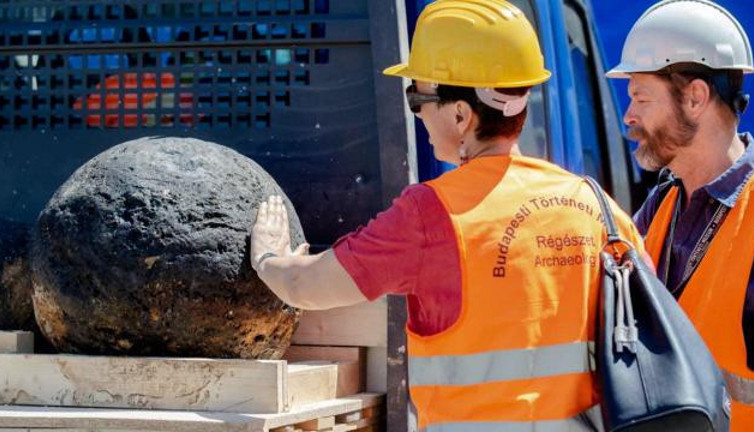 Macaristan'da Osmanlı güllesi bulundu