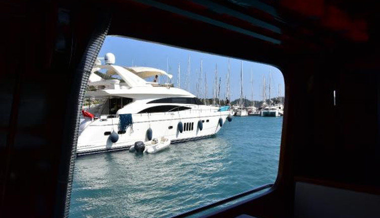 Göcek'te korsan tur uyarısı yapıldı