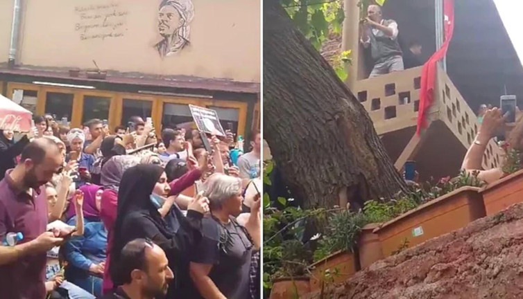 Aşı karşıtları Üsküdar'da miting yapıp hekimleri hedef aldı