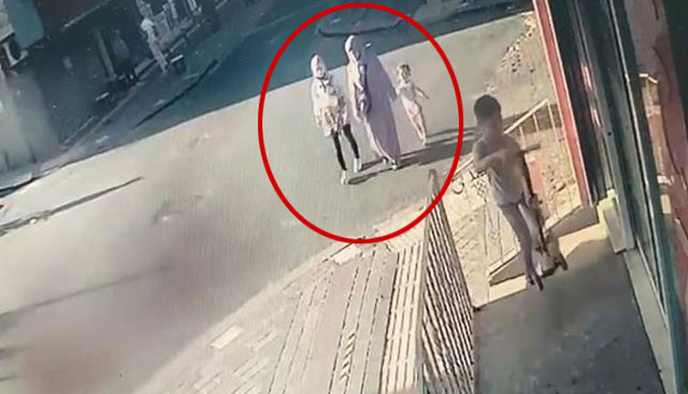 Güngören'de çöken balkonun altından geçen anne ve 3 çocuğu ölümden döndü