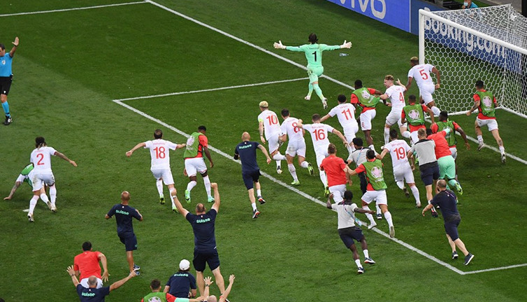 Samsunspor beğenmedi kovdu EURO 2020'de tarih yazıyor