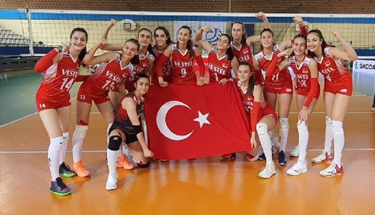 Türkiye, Balkan Şampiyonası'na galibiyetle başladı