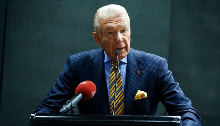 Uğur Dündar, Sezgin Baran Korkmaz'a ait siyah uçağın gizemini anlattı