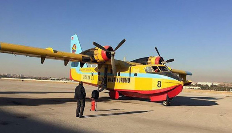 Kayyum atanan THK yangın söndürme uçaklarının pilotlarını işten çıkarmış