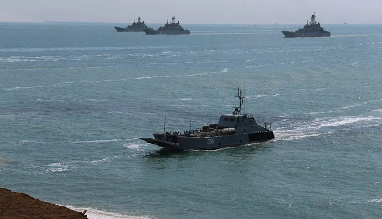 Güdümlü füze taşıyan NATO gemisi Karadeniz'e girdi