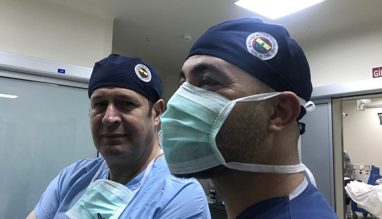 Fenerbahçe'nin ağır topu ünlü cerrahtan komik yorum