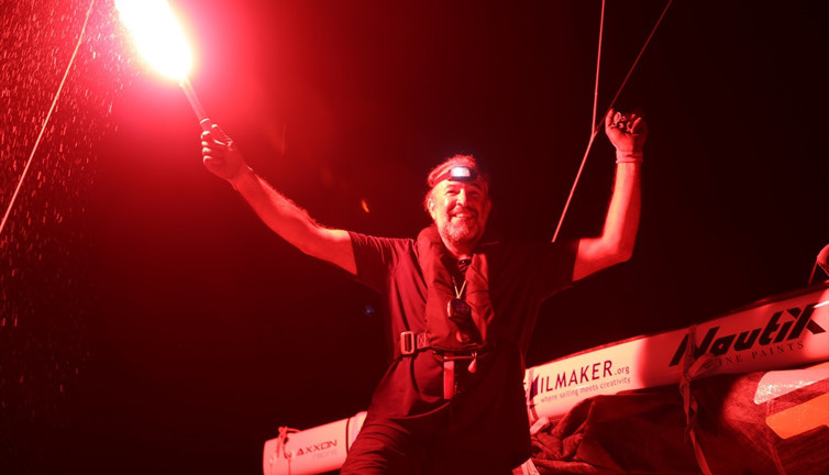 Dört denizi aşan yelken sporcusu İskenderun’a ulaştı