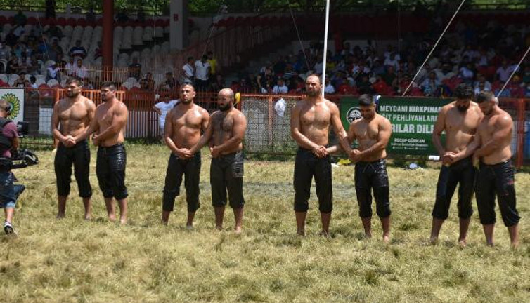 Kırkpınar'da yarı finalist başpehlivanlar belli oldu