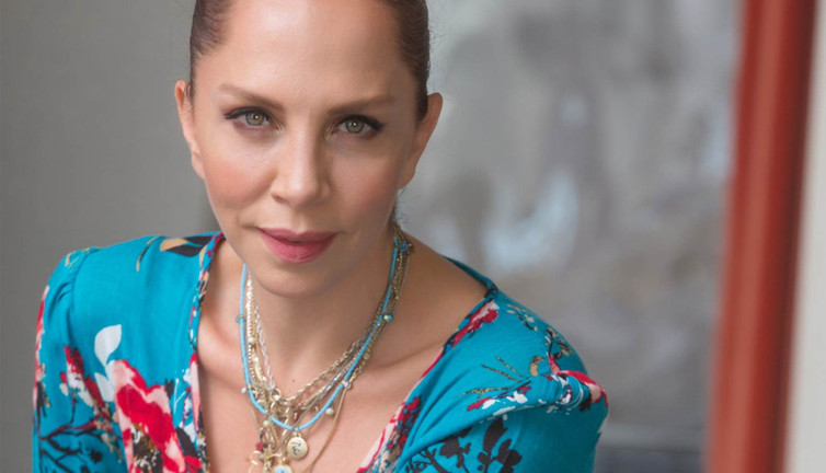 Sağlık Bakanı Koca'dan Sertab Erener'e teşekkür