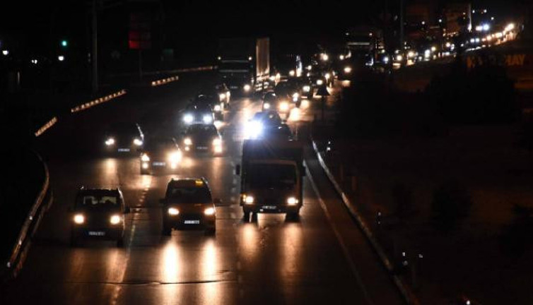 43 ilin geçiş noktası "Kilit kavşak"ta bayram yoğunluğu