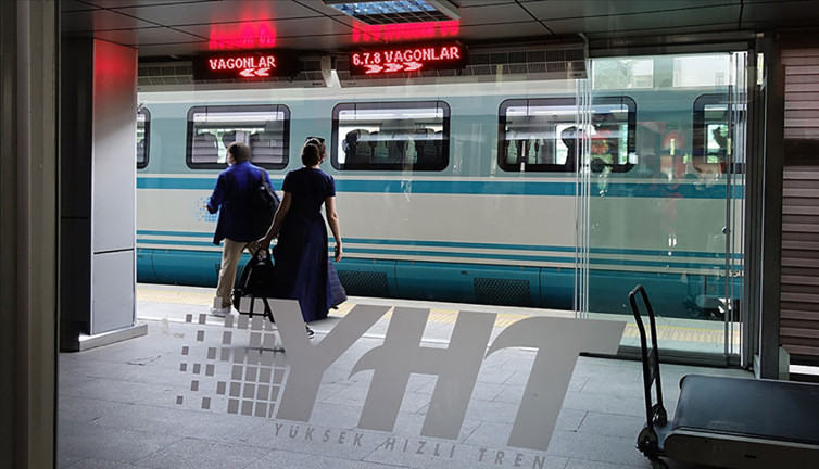 Yoğunluk arttı! YHT'ye ek sefer konuldu