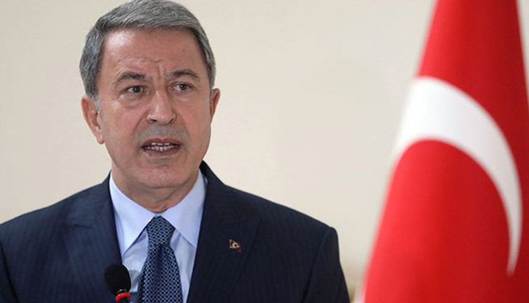 Bakan Akar'dan şehit askerler için başsağlığı mesajı