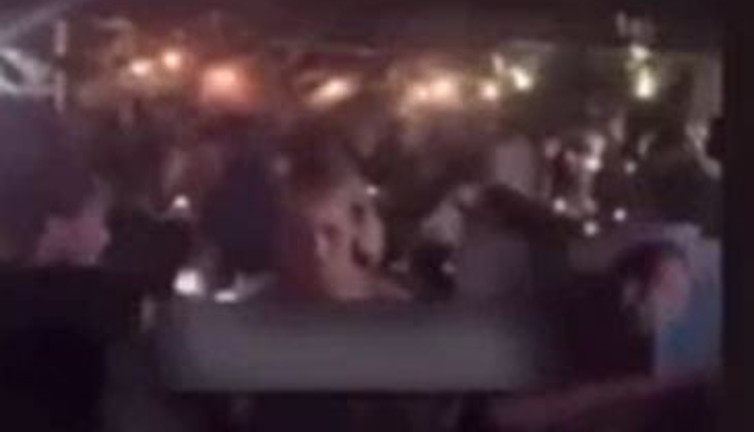 Ece Erken ve eşi 19 bin lira hesabı görünce ortalık karıştı! O anlar kameraya böyle yansıdı