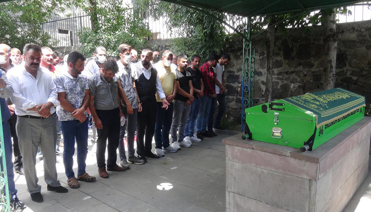 11 yaşındaki Muhammet gölde boğuldu