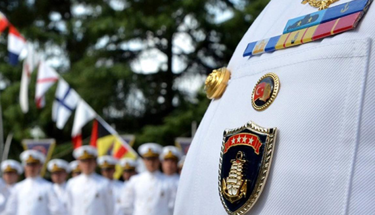 Montrö’nün tartışılmasından ve ‘Sarıklı Amiral’den rahatsız olmuşlardı... Bildiriye imza atan amirallerden flaş hamle