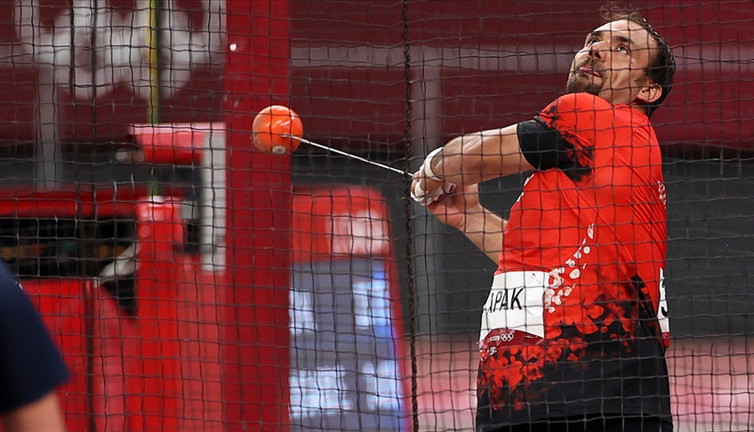 Milli atlet Eşref Apak 9'uncu oldu