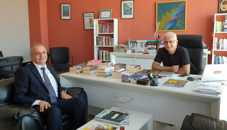 İYİ Partili Ahmet Çelik'ten Tele1'e ziyaret