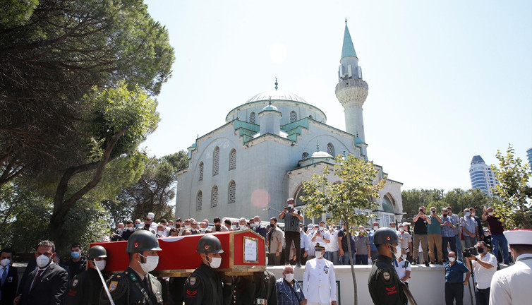 Şehit Teğmen'e son veda. Bu milleti bölemeyeceksiniz