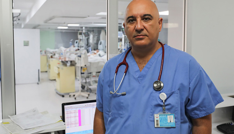 İspat et diyenlere Profesör Kıraklı bakın neyi kaynak gösterdi. Yoğun bakım hasta sayılarını paylaşıyordu