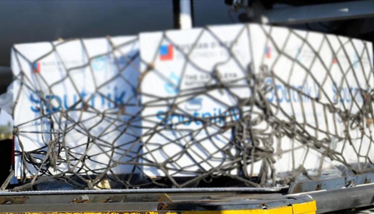 İran'da korona aşılarını taşıyan araçtan 300 doz aşı çalındı