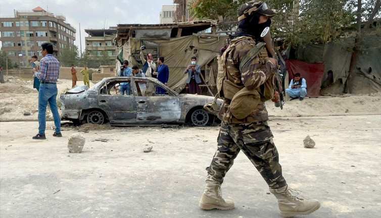 Kabil’deki havalimanı yakınındaki mahalleye 5 roket düştü