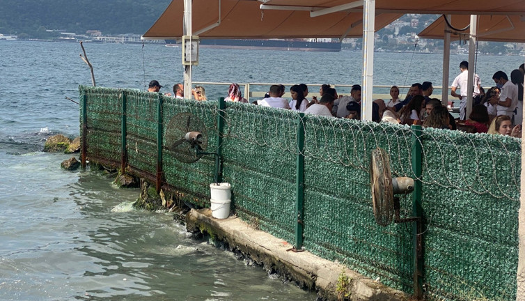 İstanbul Boğazı'nda kötü kokuya görülmemiş önlem