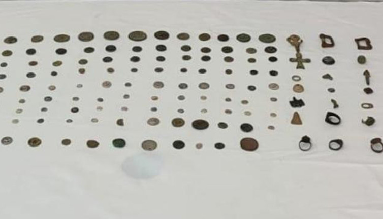 Ankara'da tarihi eser operasyonu: 125 sikke ele geçirildi