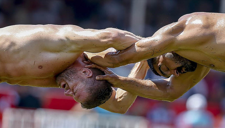 Tarihi Elmalı Yağlı Güreşleri Cuma günü başlıyor