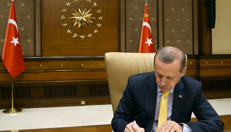 Cumhurbaşkanı Erdoğan'ın yazdığı kitap gün yüzüne çıktı! Dikkat çeken isim